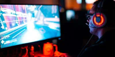 Característica de juegos de lenguajes de programación para desarrolladores