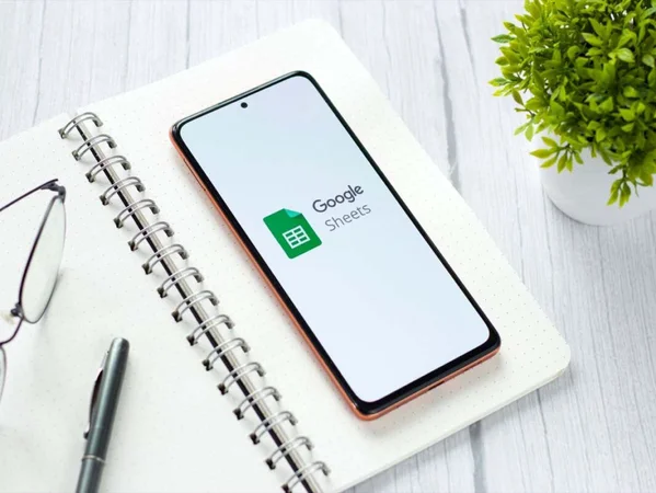 Cómo ordenar alfabéticamente en Google Sheets (móvil y computadora)