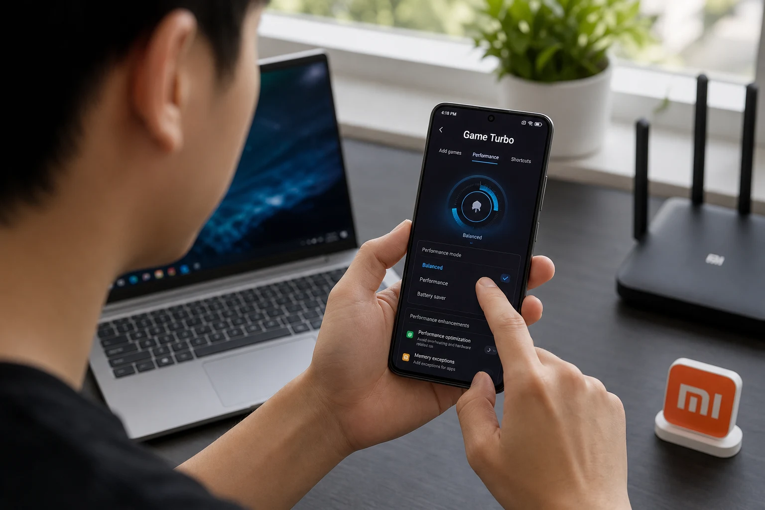 Persona usando Xiaomi con MIUI Game Turbo en escritorio gaming