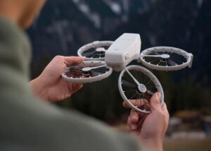 DJI Presenta el Flip: Innovación en Drones Autónomos y Plegables